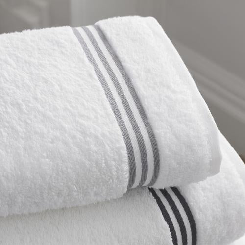 Five steps to an indulgent home facial