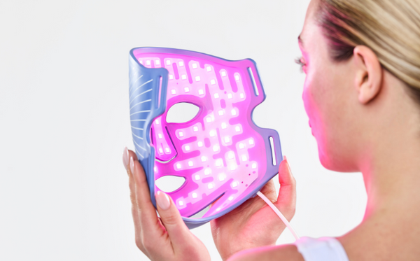 Adult Acne: Causes, Types and How Blue Light Therapy Can Help