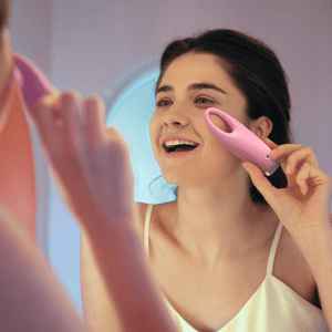 FOREO Iris 2 Rejuvenating Eye Massager